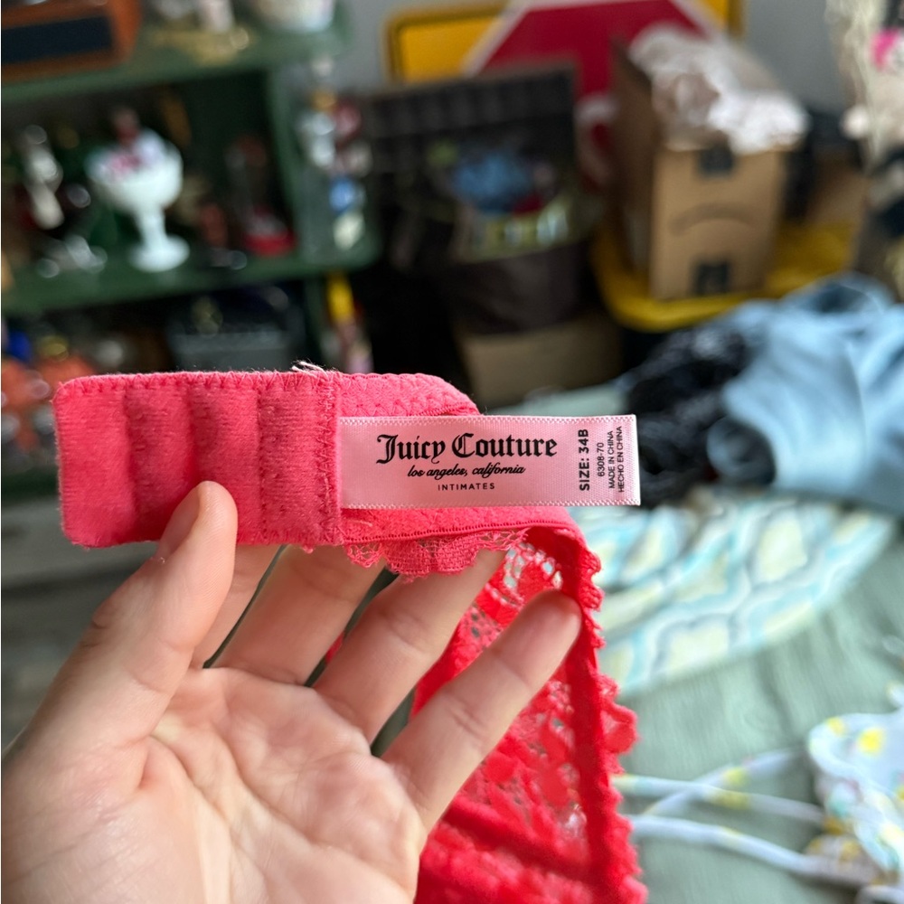 Coral pink push up bra - Picture 3 of 3